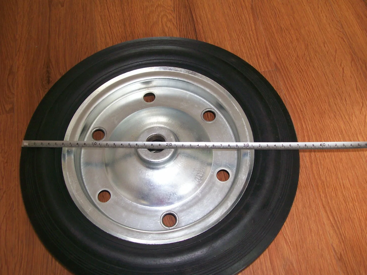 Una buena aparición Galvanización Rim Alta Capacidad de carga de las ruedas de goma maciza (385x75mm)