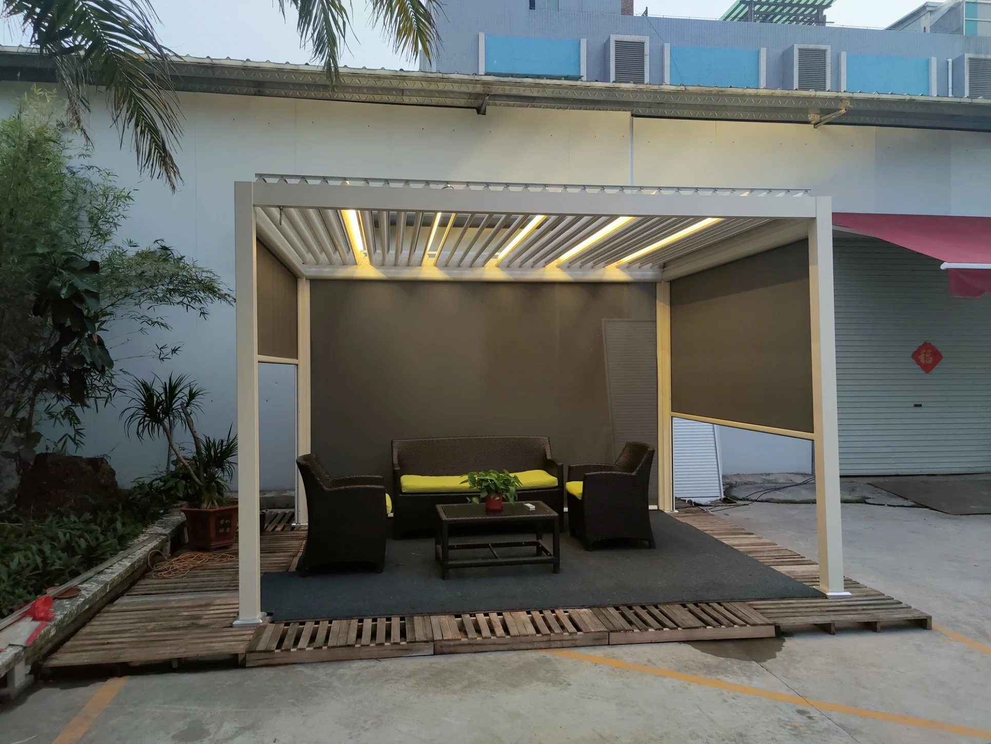 Modern Design Bioclimatic Sun Shade Remote Control Electric Aluminum Outdoor Pergola Patio Roof System