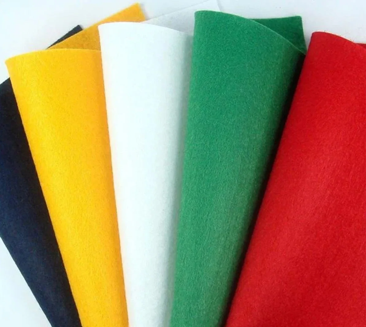 China Needle Punch Nonwoven Fabric Materials Used for Handicrafts, Handbags, Construction Sites, etc