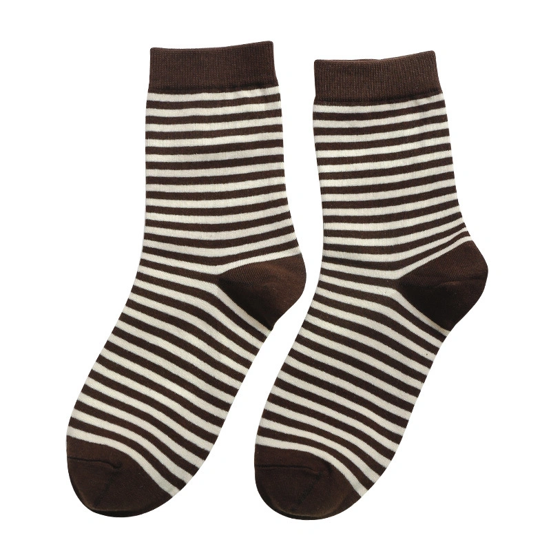 Frauen Großhandel Mode Erwachsene High Grade Baumwolle Sport Gestreifte Socken