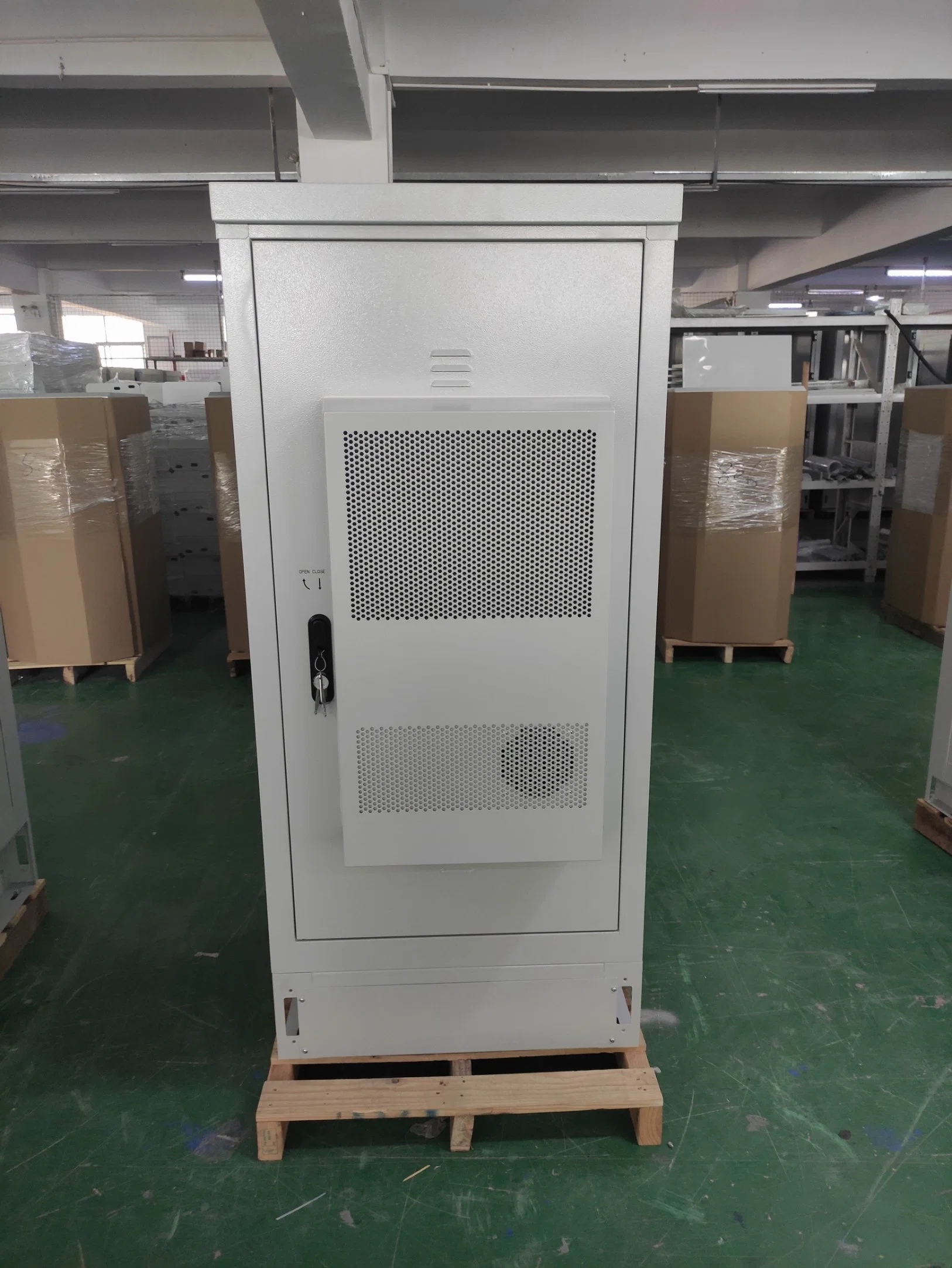 Usine Souring IP55 IP65 42u 36u Boîtier étanche Armoire de télécommunication intégrée Armoires de télécommunication extérieures Armoire réseau