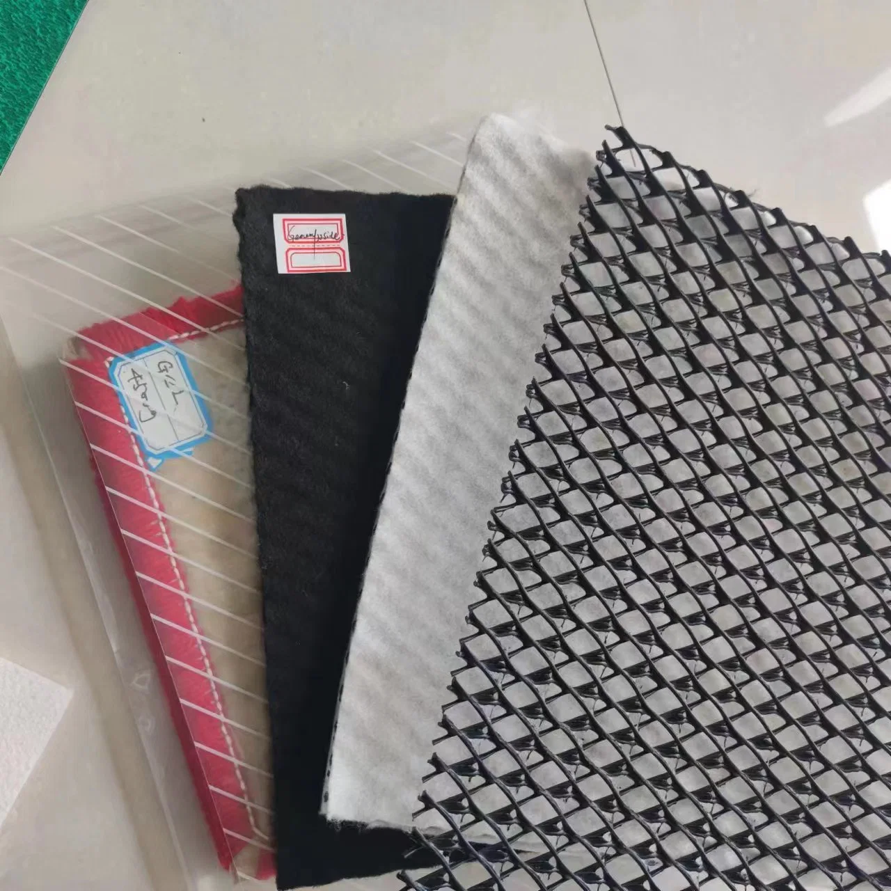 Enhance The Strength of Subgrade Polypropylene PP/PE Material Width 1-4m High Tensile Plastic Geogrid for Highway