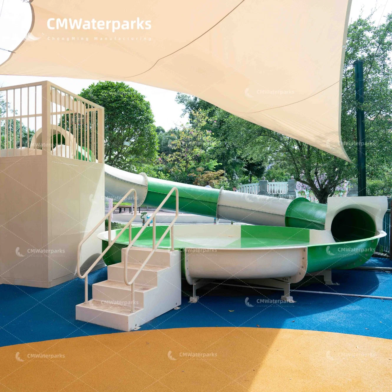 Professional Customized Water Park Equipment Fiberglass Water Slide Kids Playground Equipment With Family