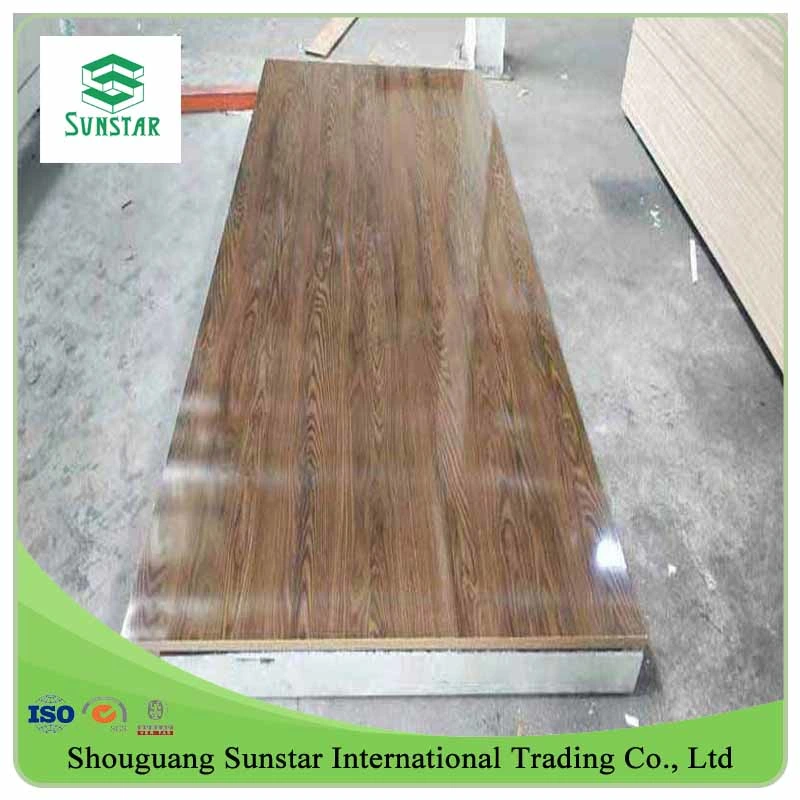 4*8 Enbossed melamina laminado mate satinado color madera MDF para muebles