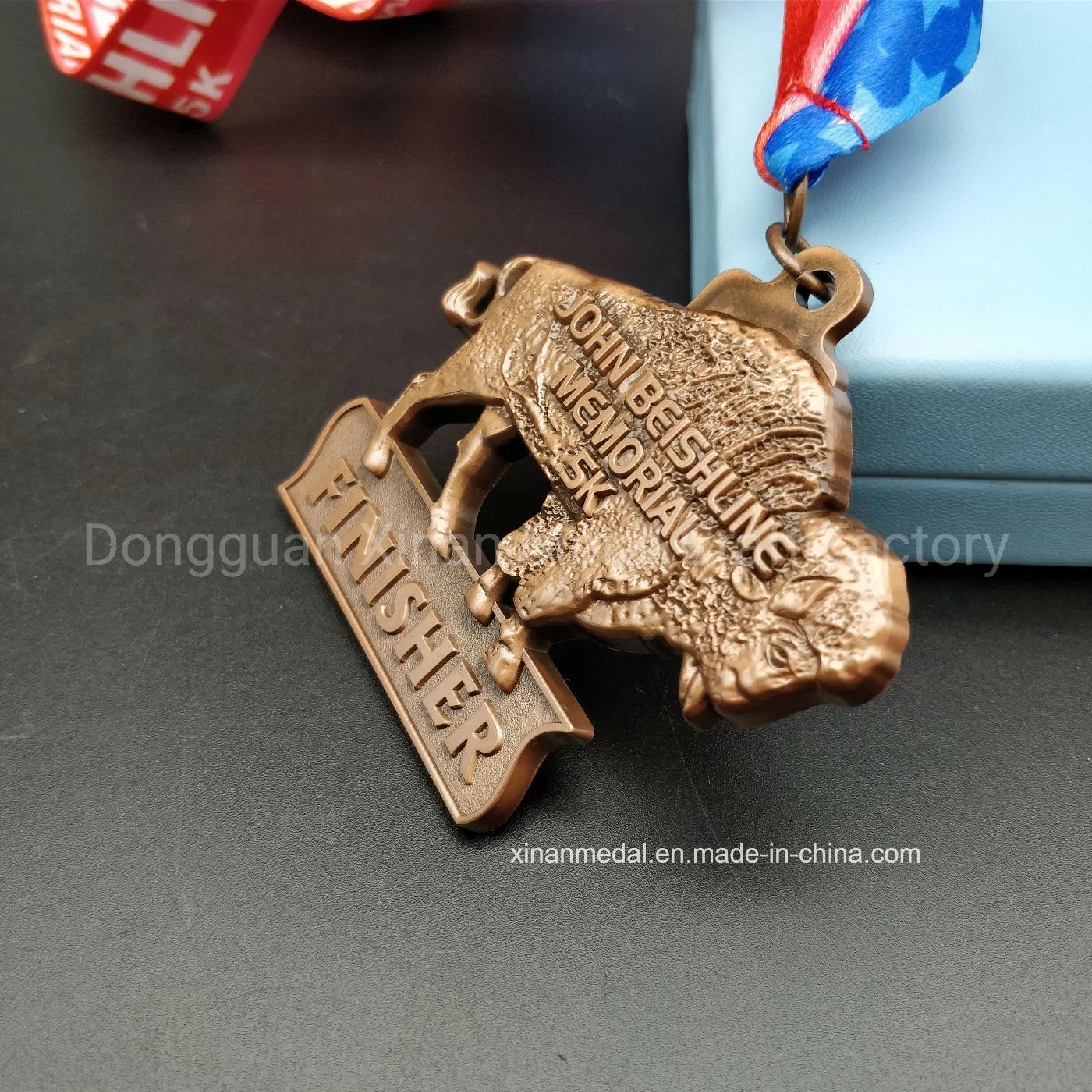 High quality/High cost performance Gold Made in China 3D Crystal Medal