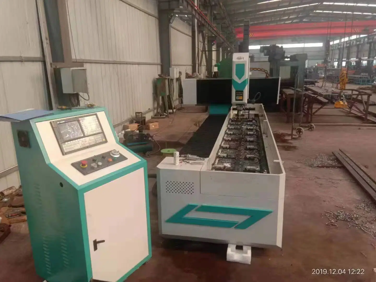 Long-Term Accuracy Universal CNC Drilling and Milling Machine Tat40