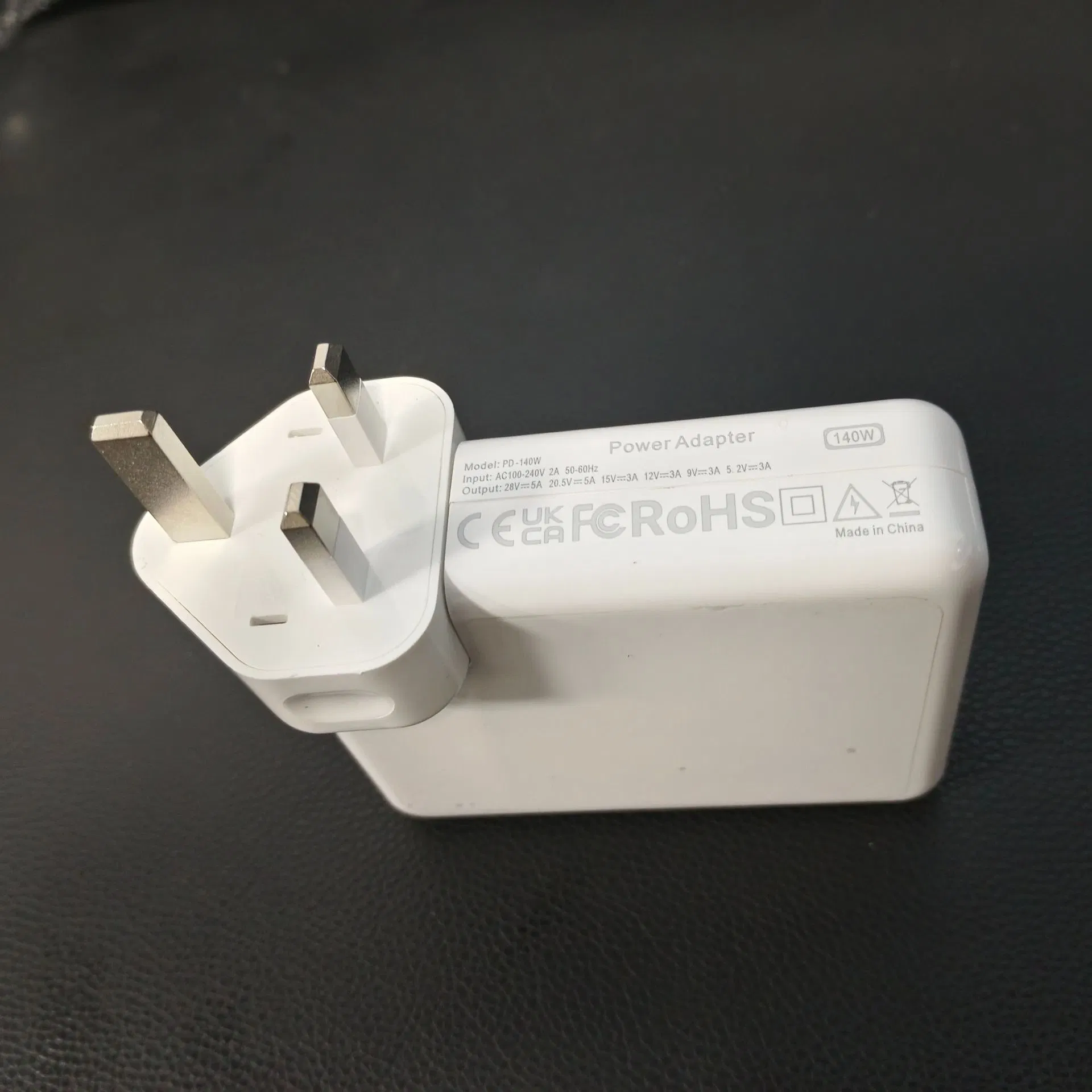 USB-C Type-C Pd140W Charger Power Adapter Suitable for Apple Laptop Fast Charging