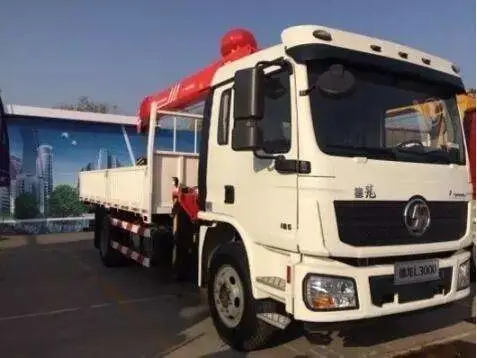 الصين سعر رخيصة H3000/340HP/10 عجلات شاحنة مع رافعة للبيع