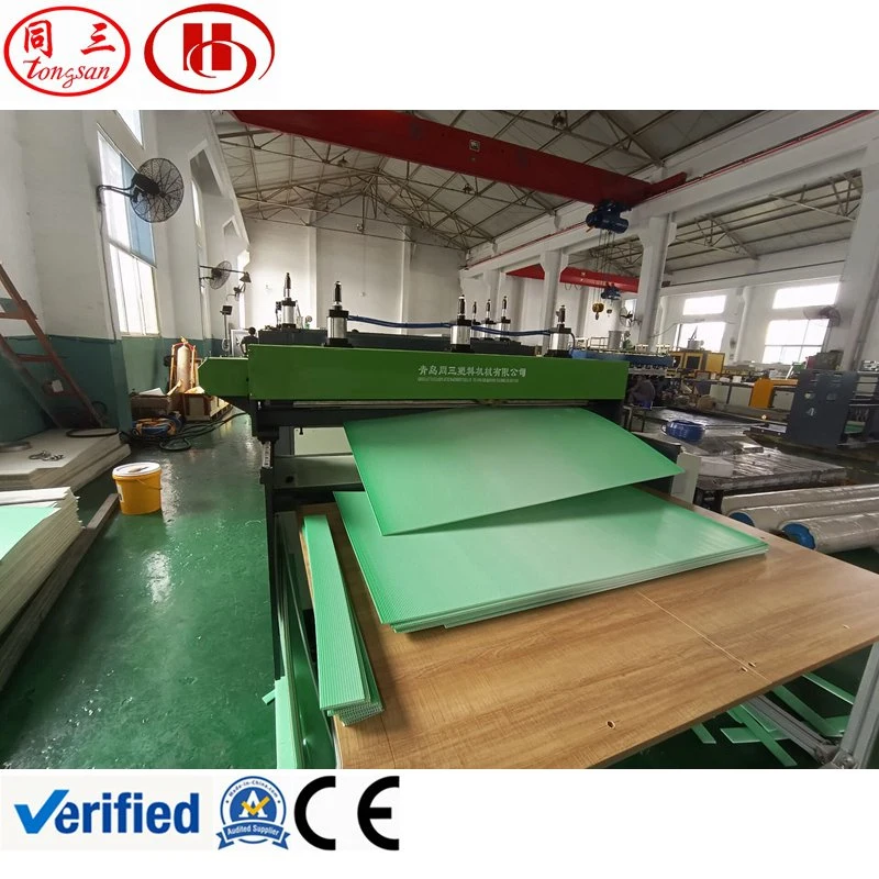 PP Corrugated Sheet Die Cutting Machine Making Corrugated Box