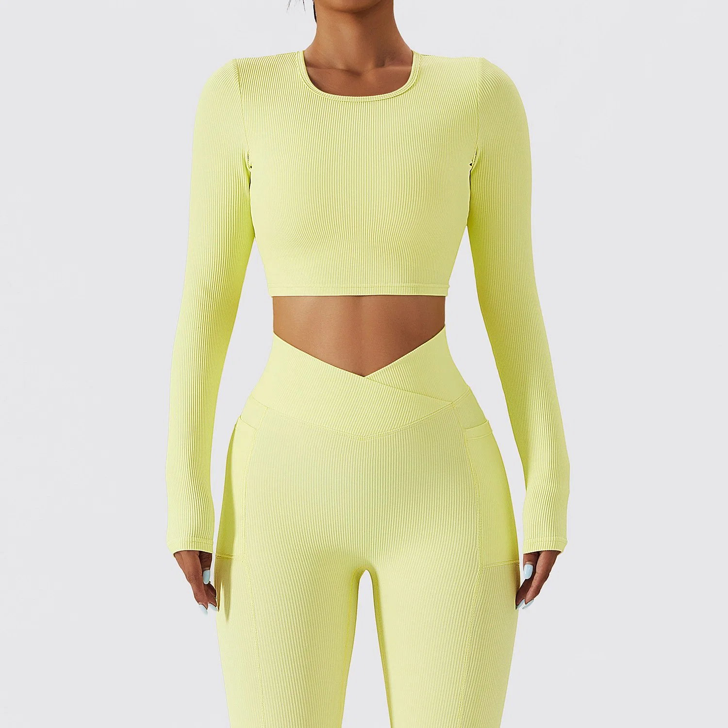 Vêtements de sport pour femmes ensembles de yoga poches ensemble d'entraînement sans couture 2 pièces Hauts d'exercice à manches longues et côtes leggings de yoga actif Costume