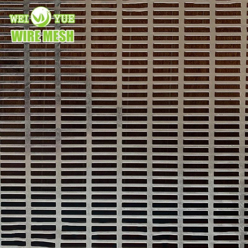 2mm Thick Aluminum Round Hole Perforated Sheet Metal for Wall Decoration Expanded Metal Building Material Wire Mesh Perforated Metal Mesh Fence Mesh