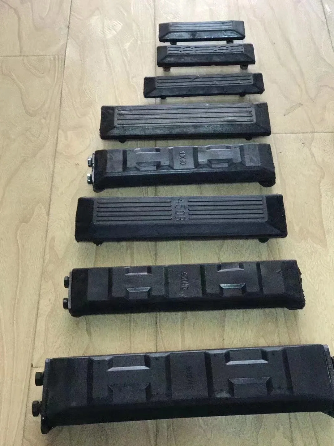 Rubber Block for Construction Machinery Equipment to Protect The Chassis Function