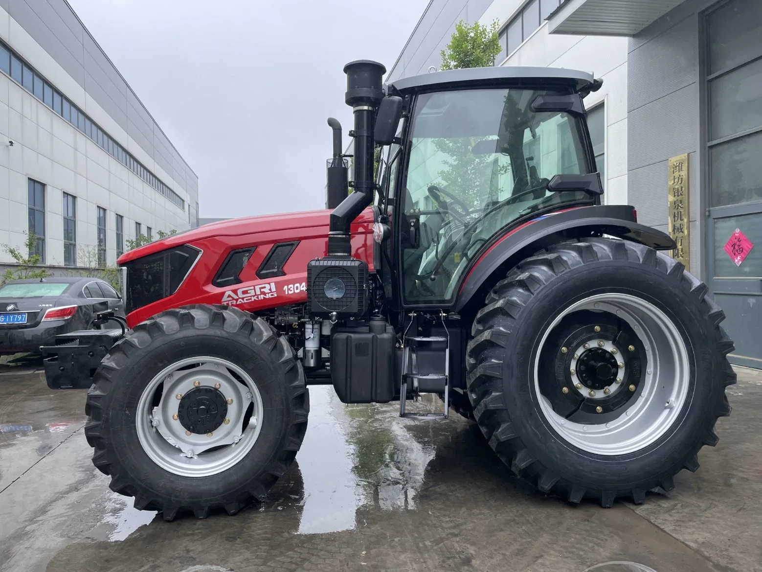 Agri Tracking 300HP 4X4 Rad Gehen Landmaschinen Landwirtschaftliche Traktoren Mit AC-Kabine