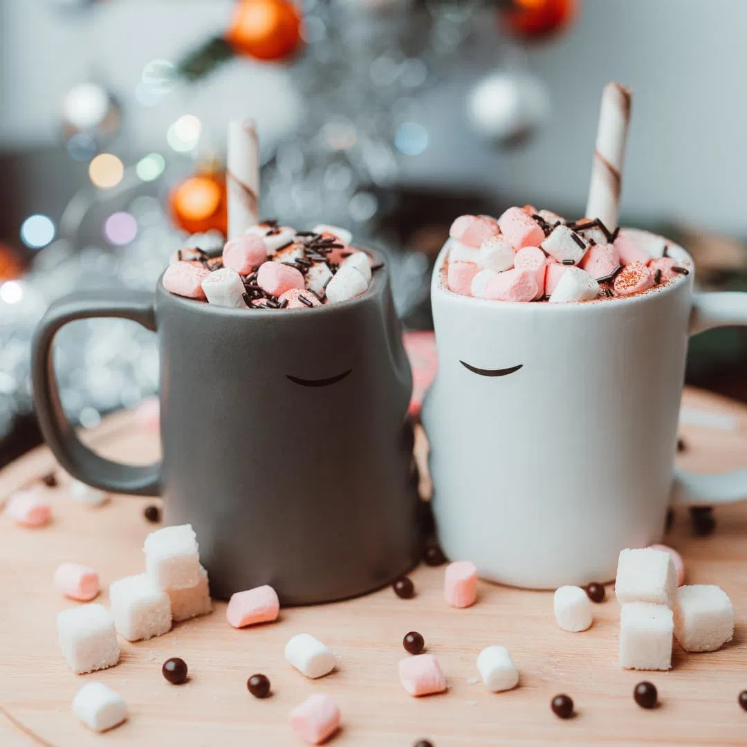 Cute Ceramic Kissing Mugs Set Unique Porcelain Couple Tea Coffee Cups for Wedding Friends