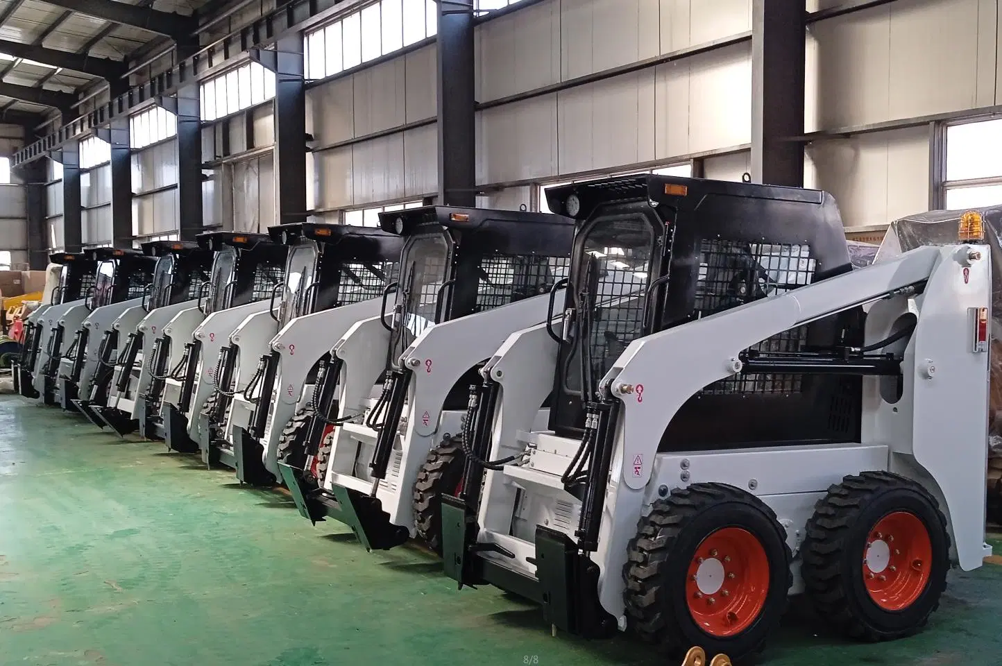 CE New 25HP Wheel Skid Steer Loader with Attachments and Kubota EPA4 Engine