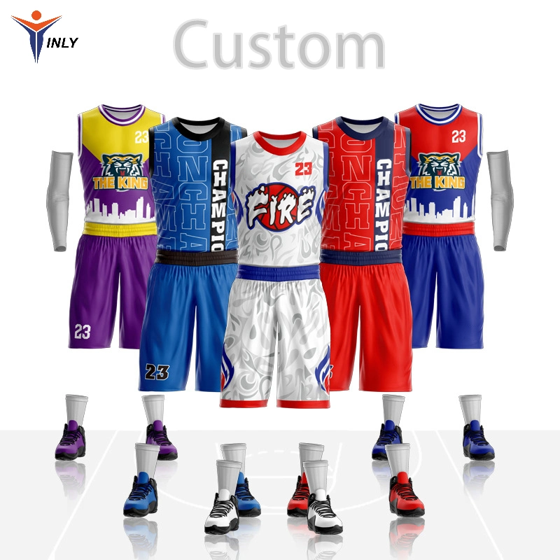 Ensemble de vêtements d'entraînement personnalisés pour hommes pour le basketball - Maillot de basketball et short.