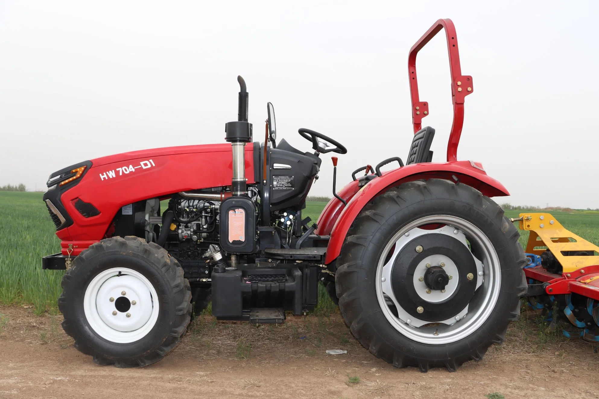 70HP 4WD Wheeled Farming Tractors