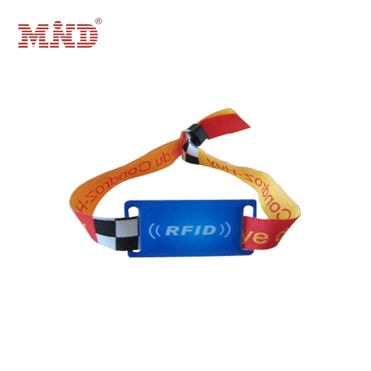 China Manufacturer Polyester RFID Woven Festival Wristband with Plastic Lock