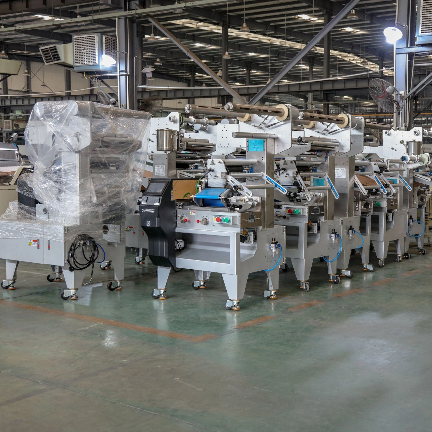 Face Mask Automatic Flow Wrapper, N95 Respirator Mask Disposable, Multi-Function Packing Machinery