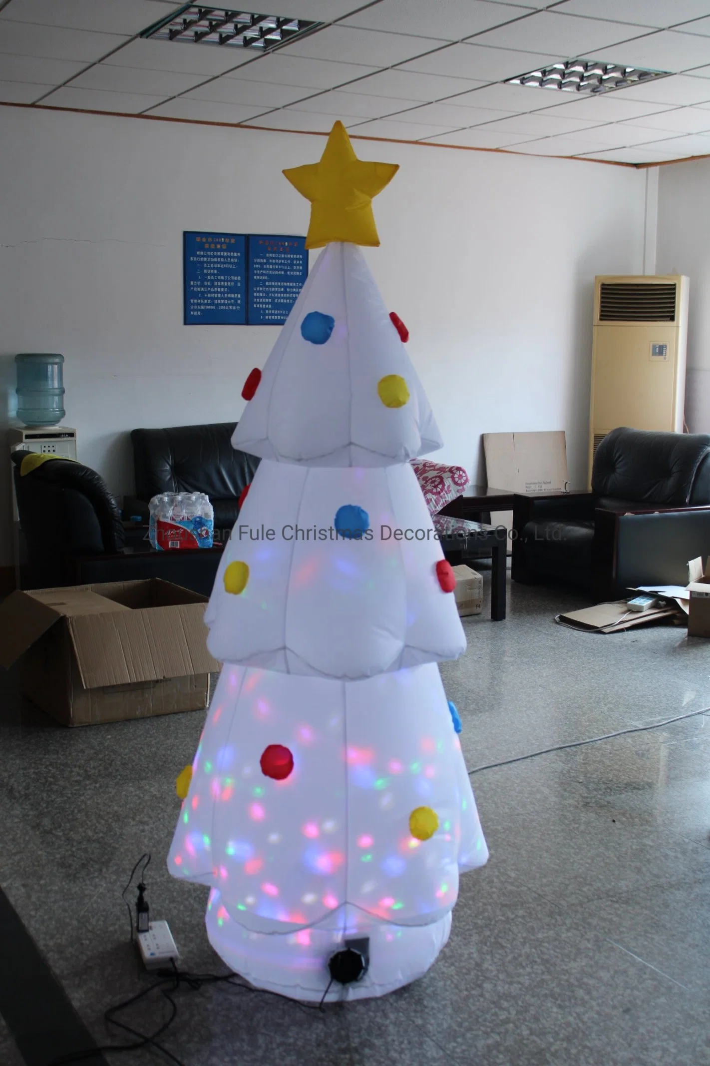 Árbol de Navidad Blanco inflable en caliente con la proyección los LEDs para la decoración del hogar.