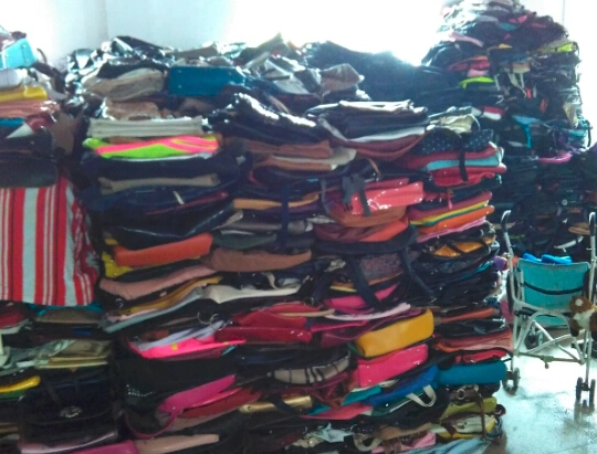 Secondhand Shool Bags Wholesale/Supplier Backpack School Bags Full Container in Bales Bulk Used Bags