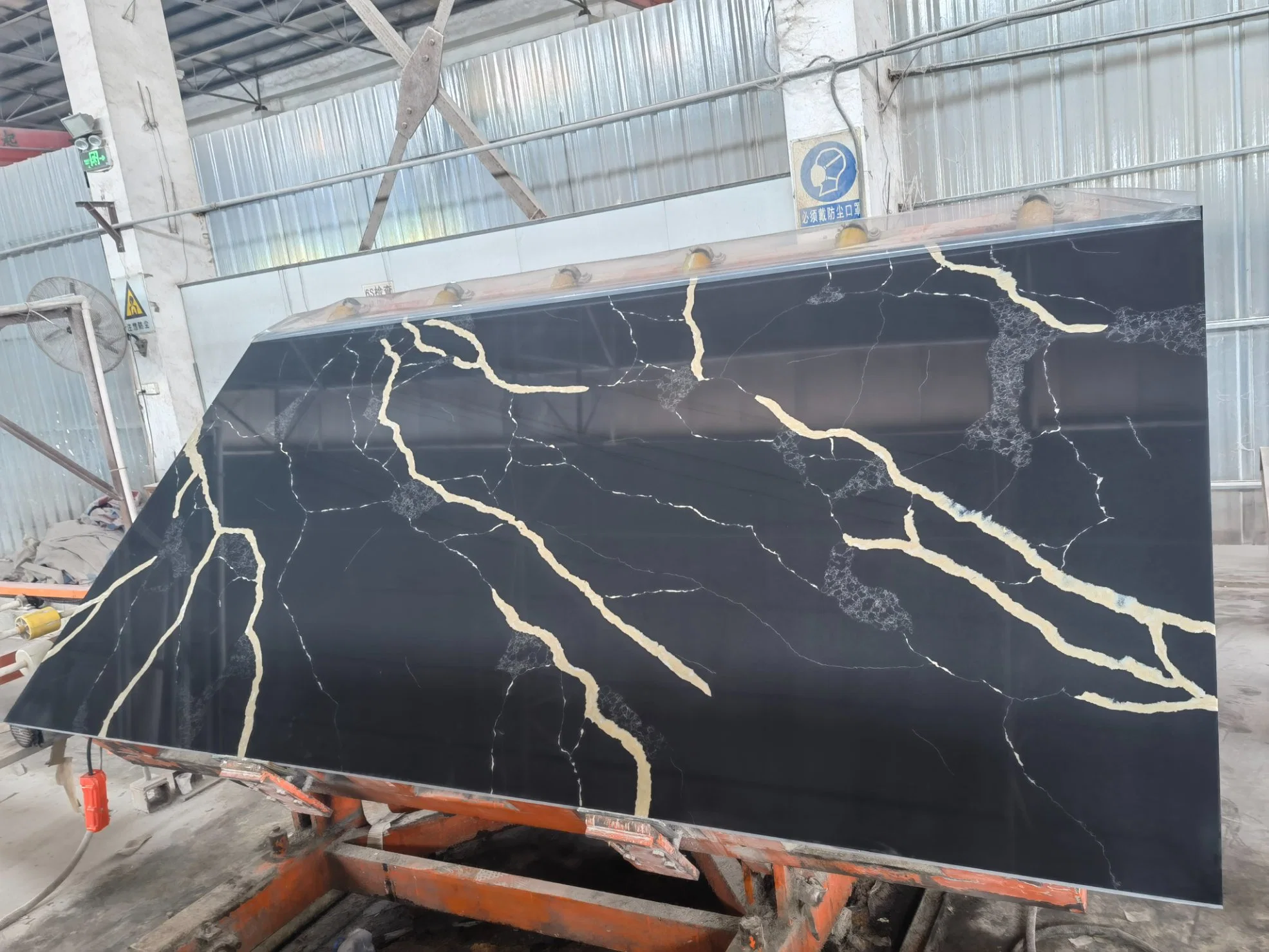 Artificial Quartz Stone Big Slab Calacatta Black with Gold Veins for Kitchen/Bathroom/Vanity Top