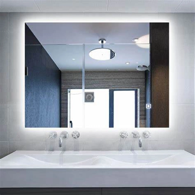 مصنع جينجو الصين CE/UL 2023 حمام فندق LED مضاد لالضباب تبديل المرآة الجانبية المضيئة بإضاءة خلفية بتقنية Bluetooth® في المرآة الجانبية للحداثة أثاث الحمام