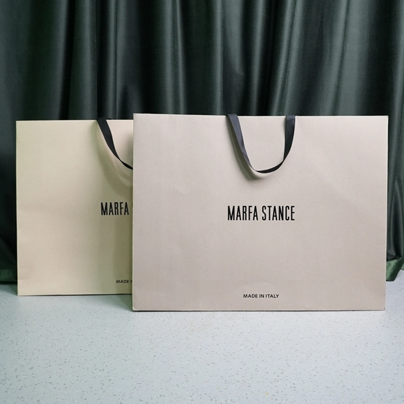 Custom Paper Gift Bags Clothing Cosmetic Set Shopping Gift Bag