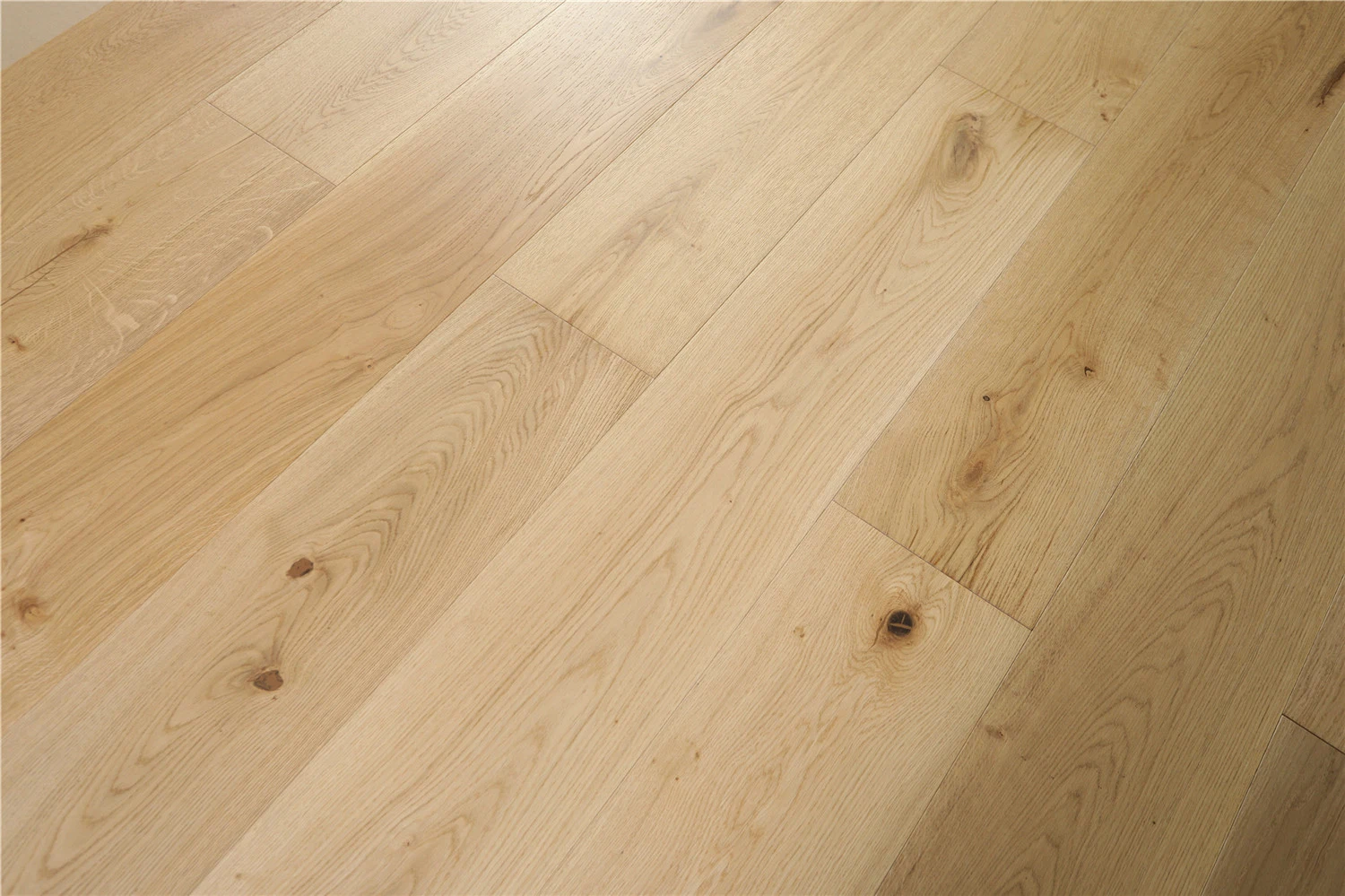 Factory Directly Sale Natural European Oak Engineered Wood Flooring Parquet Floor