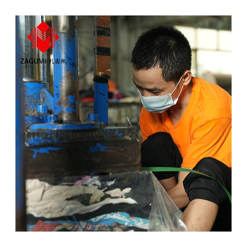 Recycled Textile Waste Bales Garment Cutting Pieces Cotton Cololrful T-Shirt Rags for Industrial Cleaning Cotton Rags