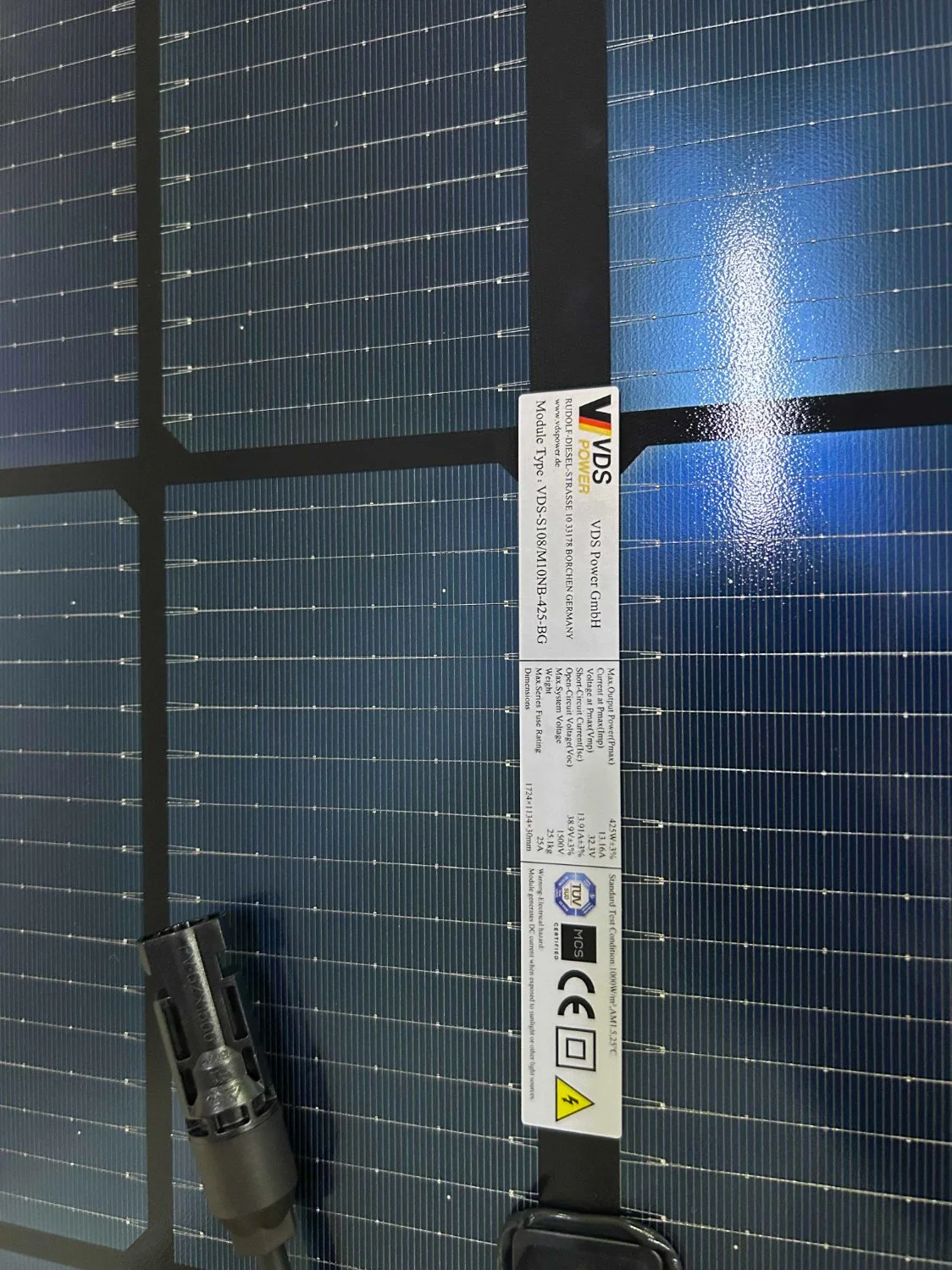 لوحة VDS Topcon BaficSolar حجم 182 مم 425 واط باللون الأسود الكامل 108 خلايا