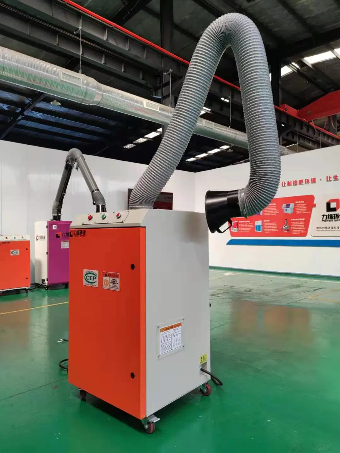 ماكينة مصّ الغبار اللحام الصناعي مع شهادة CE والذات آلة التنظيف