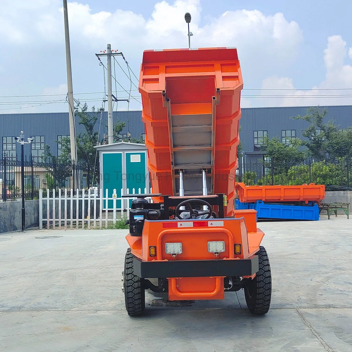 Spacious Cab 4X4 4X2 Mini Wheel Dump Truck Underground Mining Trucked Dumper