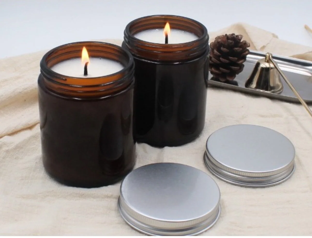 Jarro de vidrio ámbar Cera de soja vaso de almacenamiento Jar Candle Holder Jarras de vela de Navidad