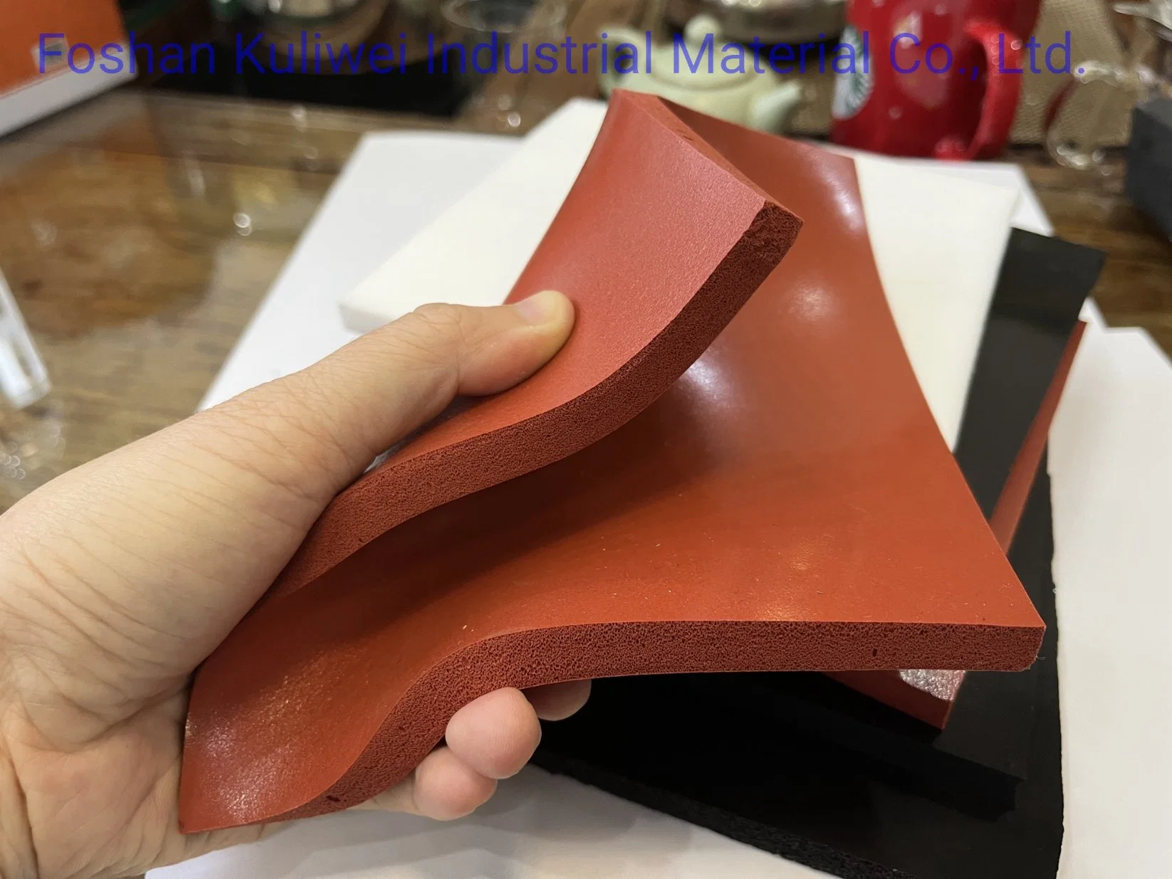 Shock Absorption Silicone Rubber Sheet Sponge Rubber Mat Industrial Rubber Gaskets for Shock Absorption and Sound Insulation Place