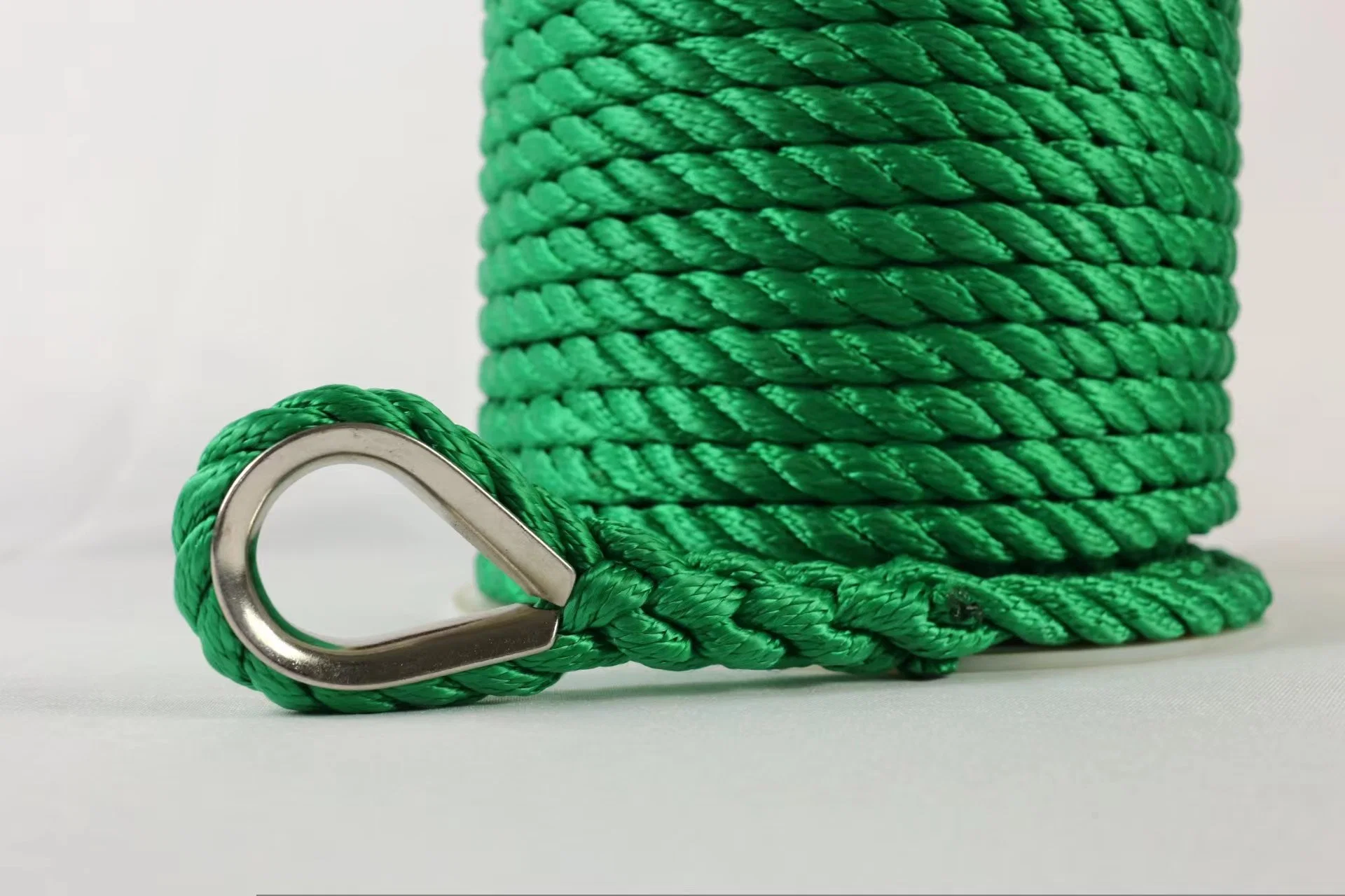 Spot Hot Selling! PE / PP / Polyester / Nylon 3 / 4 / 6 / 8 / 24 / 32 Double Knitting and Twist for Fishing / Ocean / Packaging