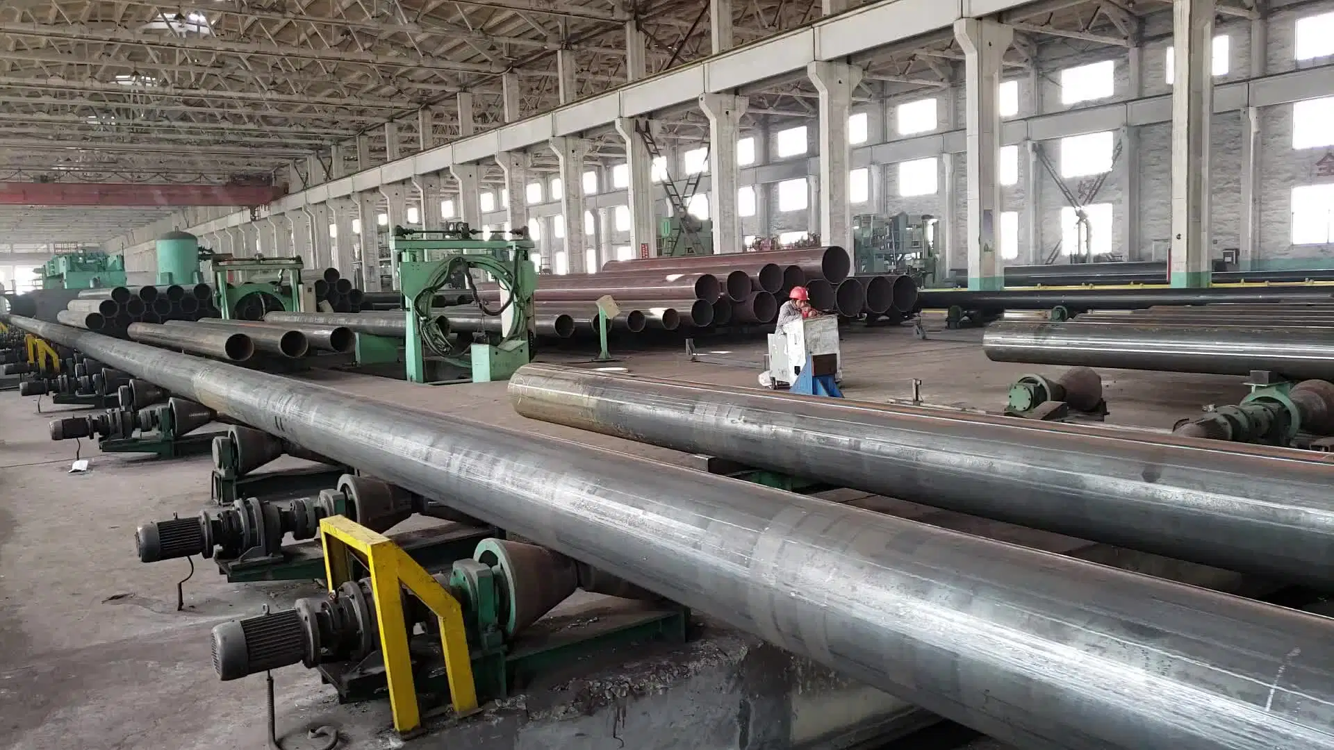 Welded Oiled Round Carbon Steel Pipe for Machinery Industry