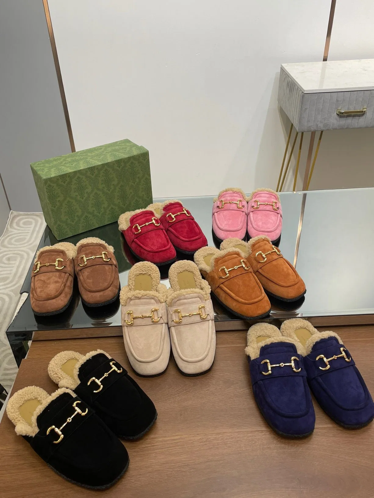 Hot Sell Slides Home Luxury Brand Genuine Leather Slippers Woman Girls Kids New Style Small Fresh Outside Wear Beach Woven Fashion Flat Women Designer Slippers