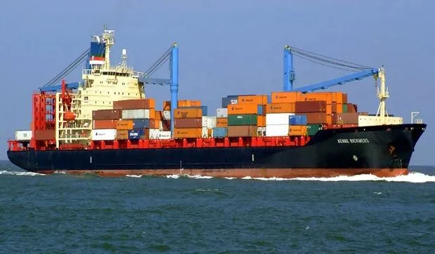 Service de transport de fret maritime porte à porte de la Chine à Suède
