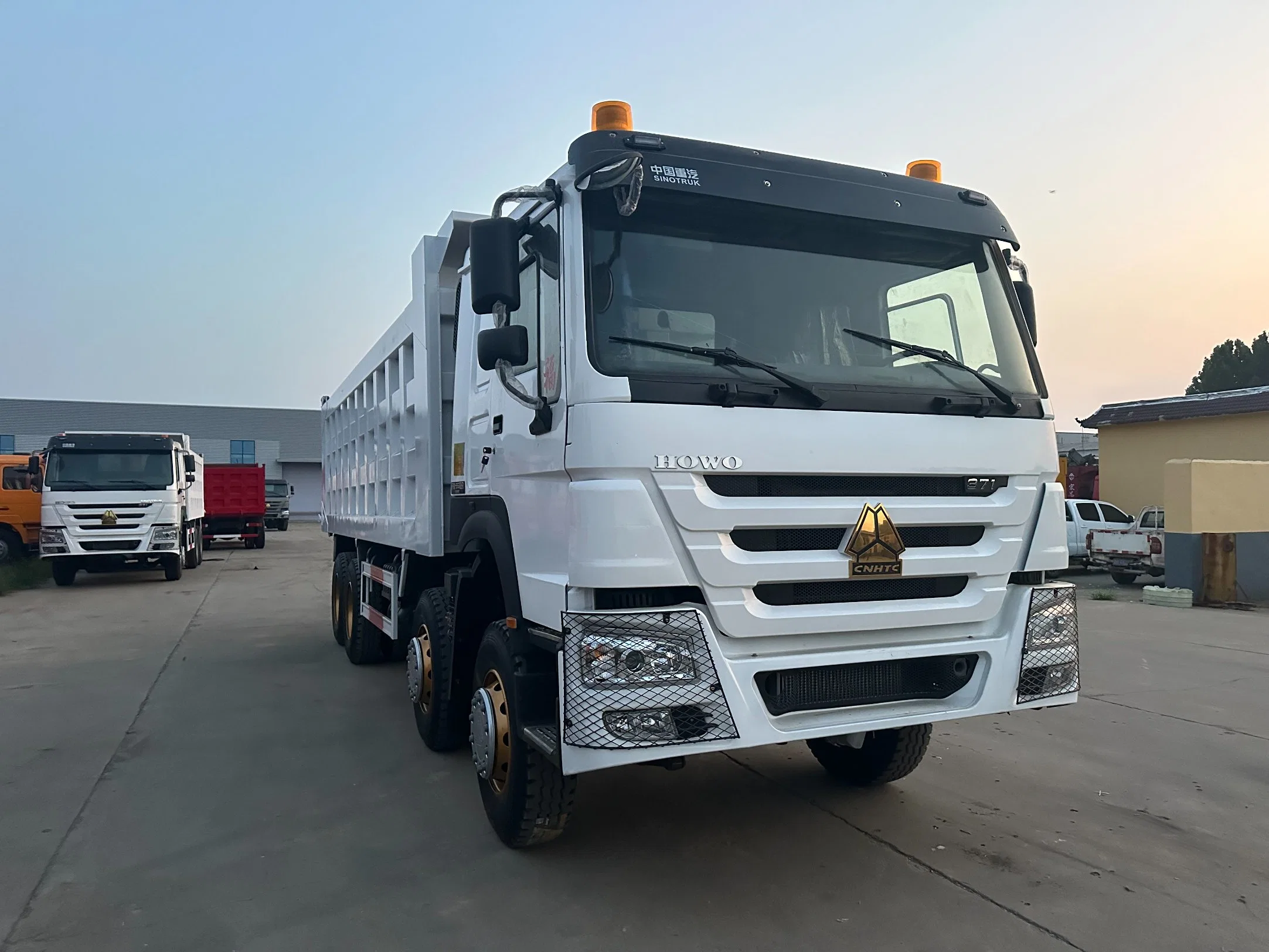 China meistverkaufte HOWO 8X4 gebrauchte Baudump Truck