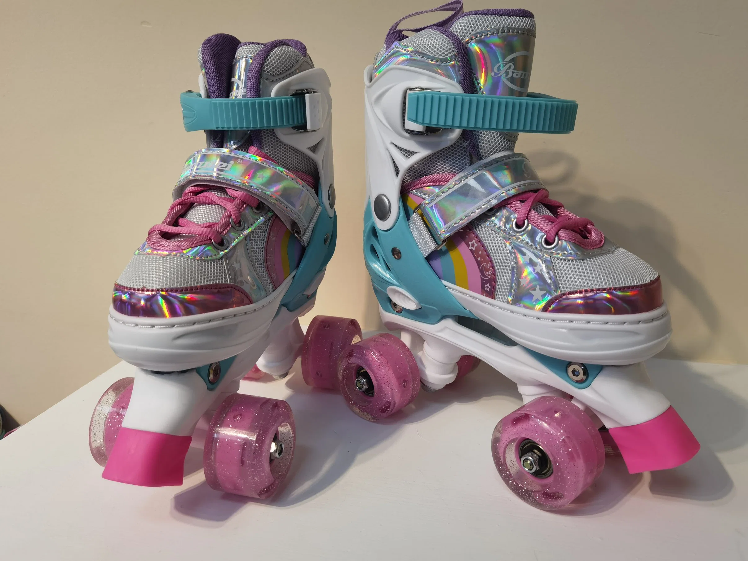 Wholesale/Supplier Roller Skates PU Flash Light Wheel Children Skate Shoes