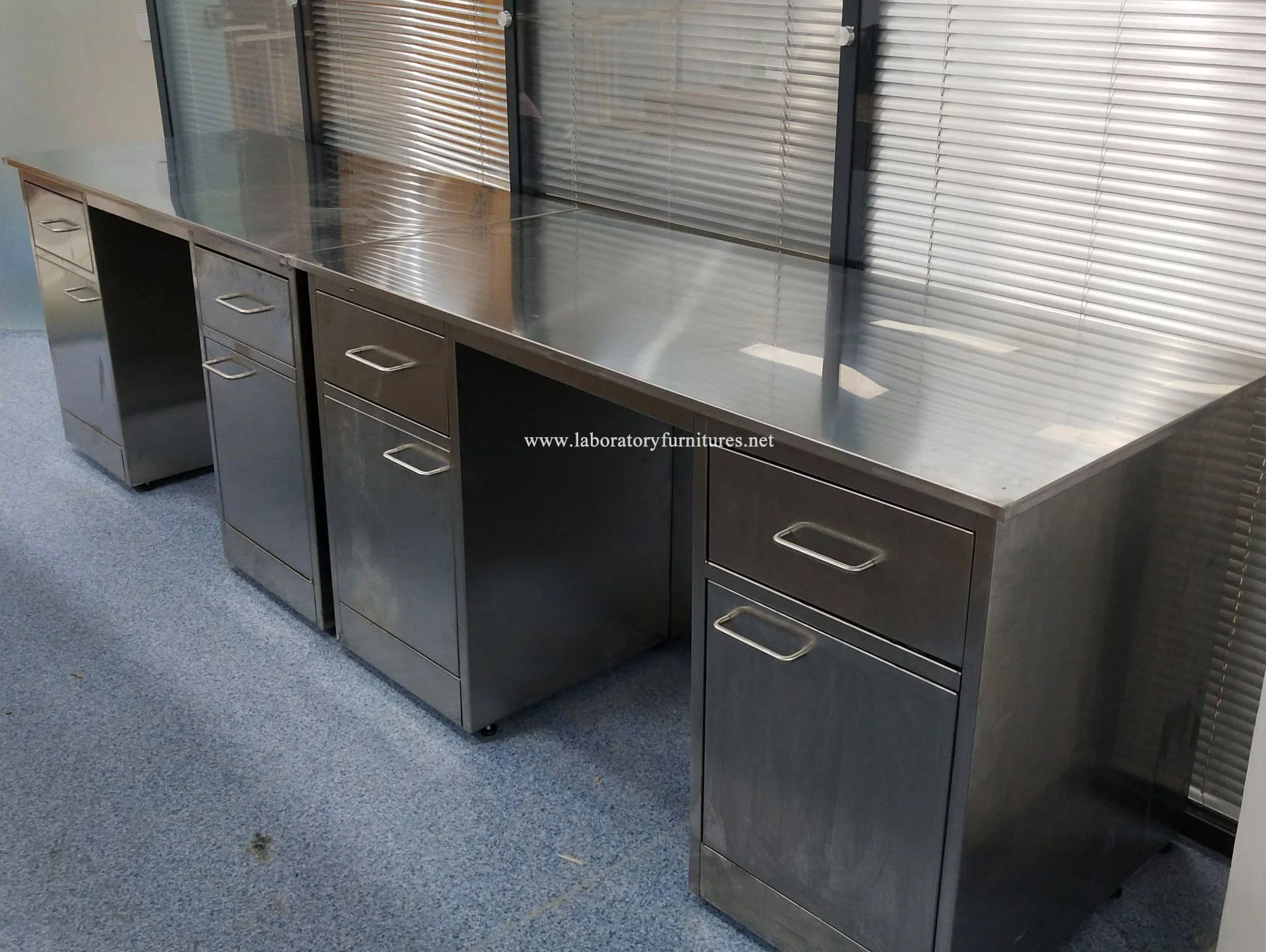 Stainless Steel Bench with Cabinet Laboratory Furniture 304stainless Steel Workstation Bench Jh-Ss006)