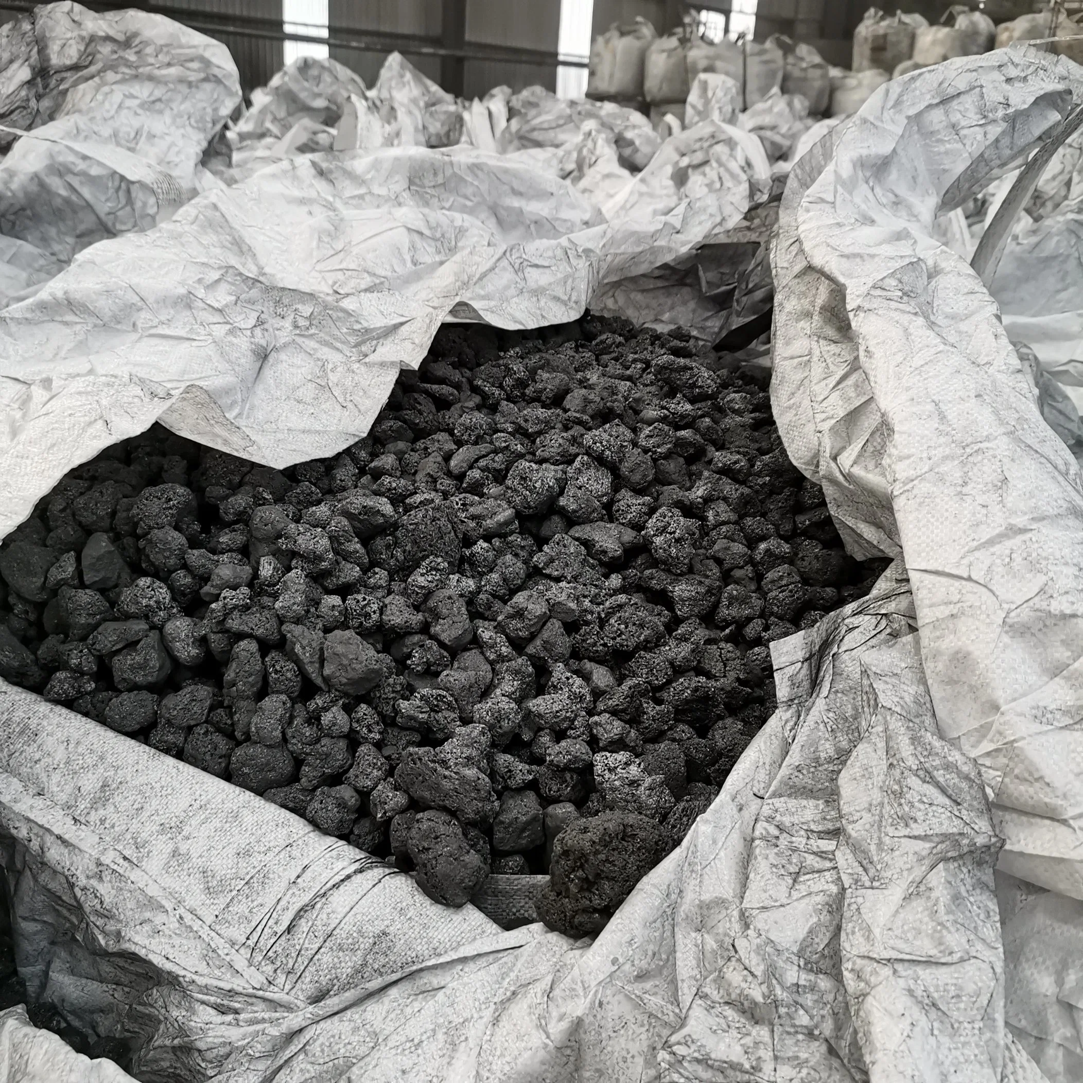 Semi-Graphite Petroleum Coke High Carbon 98.5%Min Low Sulfur 0.5% Carbon Raiser on Sale