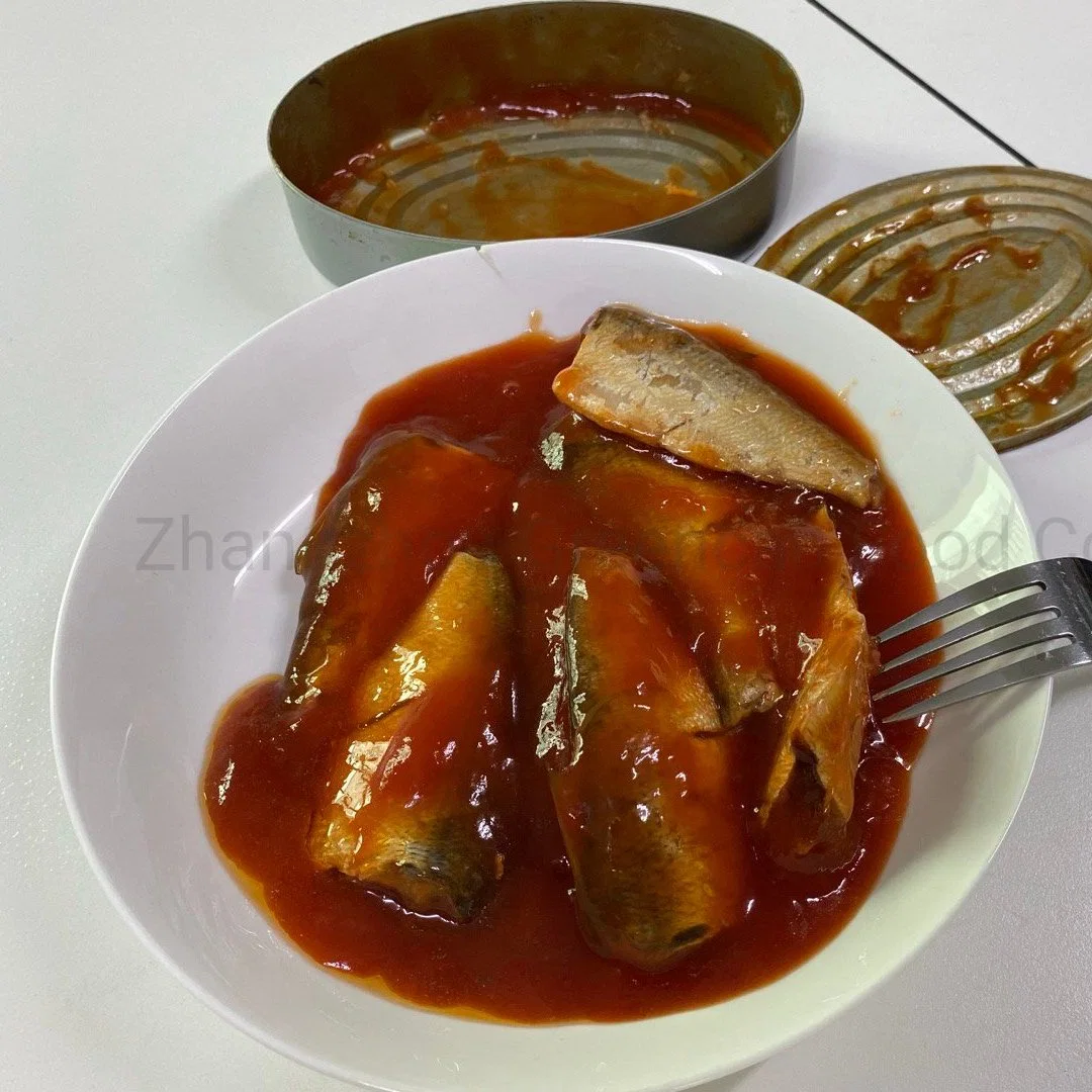 China fábrica de conservas de pescado conservas de sardinas en salsa de tomate