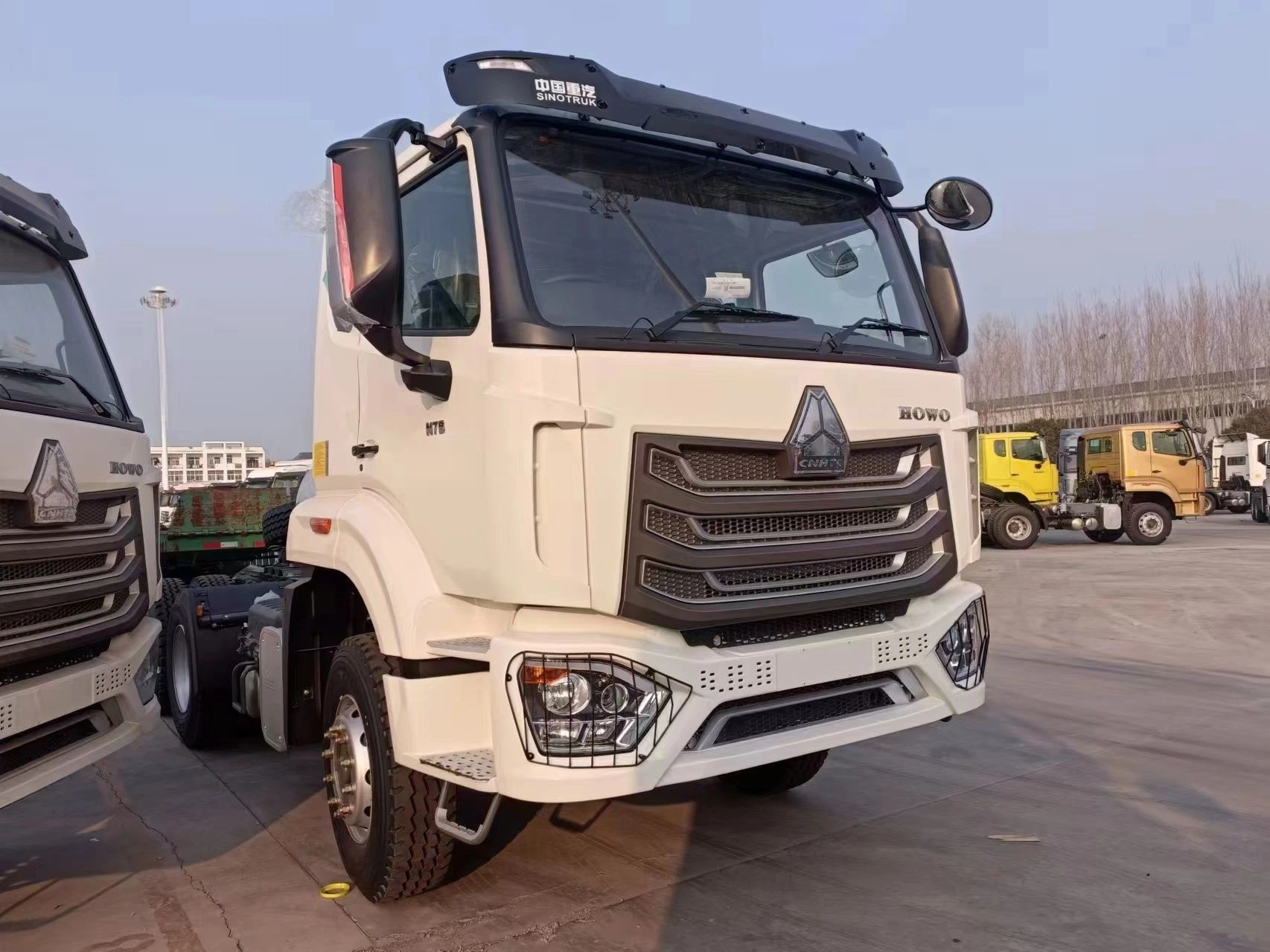 6*4 Wheel 420 HP New Sino 6X4 Prime Mover Right Hand Drive Sinotruk HOWO Trailer Tractor Truck Head Trucks for Sale