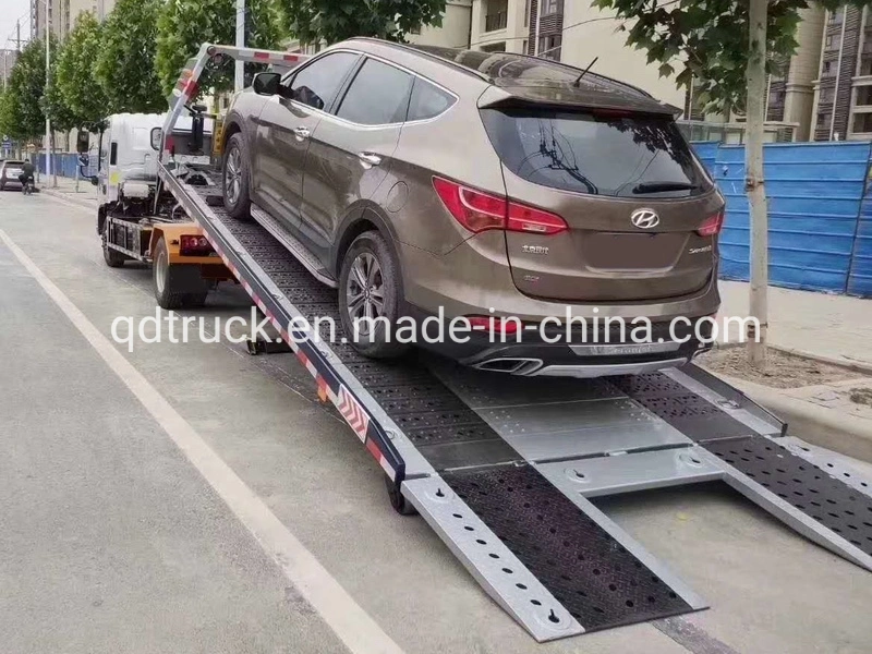 Los transportistas para 2 coches del vehículo de rescate en carretera camión grúa en carretera