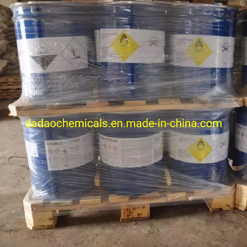 Alimentation en usine de Chine acide inorganique acide chromique 99.7 99.8 25kg&amp;50kg Tambour pour placage électrolytique de qualité industrielle