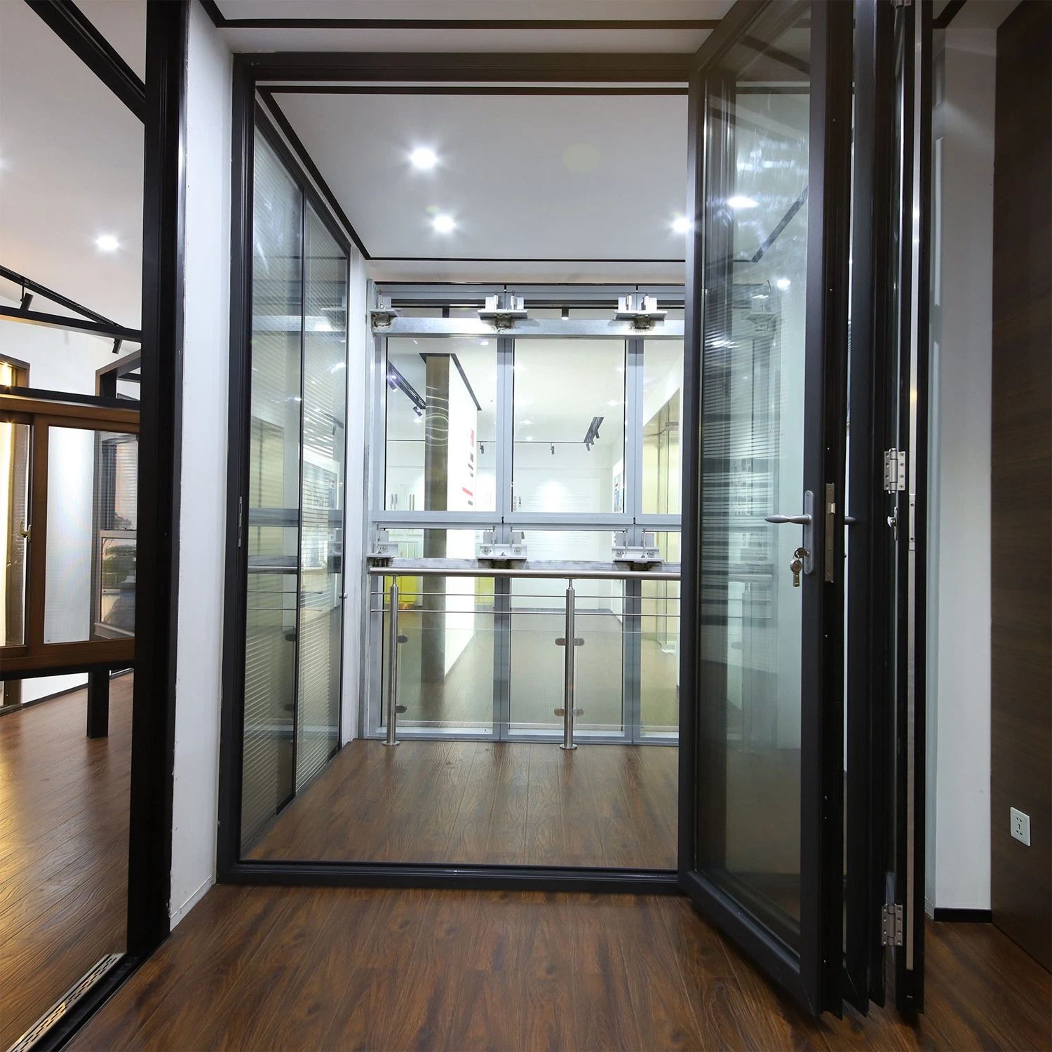 High Standard Low-E Double Glazing Aluminium Bi-Folding Door