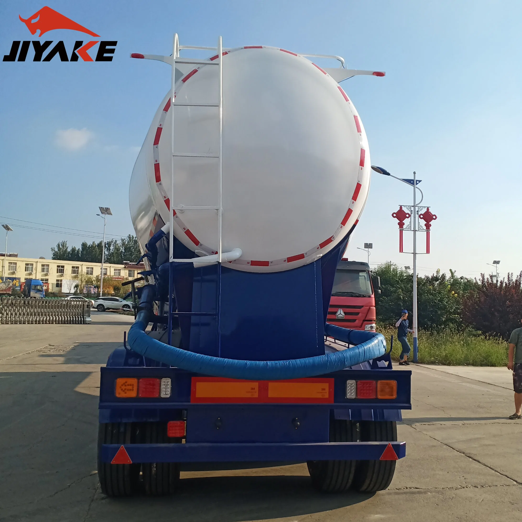 Jiyake 32m3 38m3 40m3 45m3 40ton 2/3 Axles polvo Cemento Tanque de cemento de transporte tanque de semirremolque para la venta