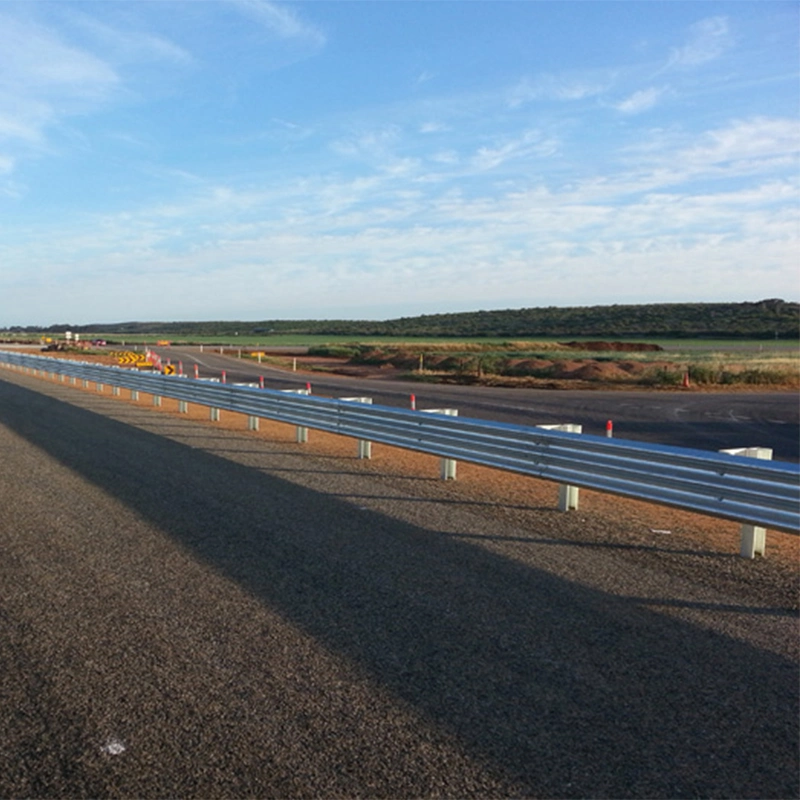 Segurança na Estrada Feixe Thrie Corrimão de auto-estrada de Aço Galvanizado